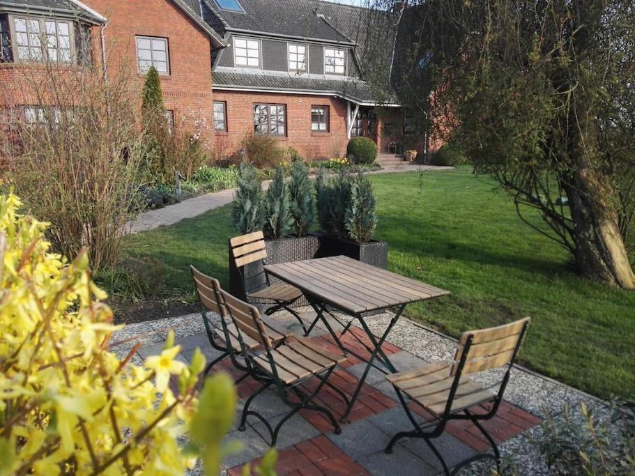 Ferienwohnung Fernblick Osdorf Luaran gambar